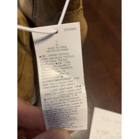 NWT Old Navy Tan Suede Ankle Boots Size 7 Fall Winter - Picture 3 of 5